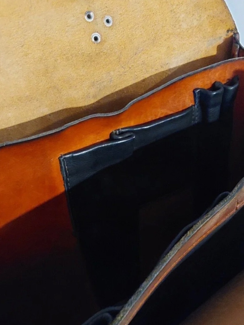 Vintage Rustic Leather Briefcase - Picture 9 of 11